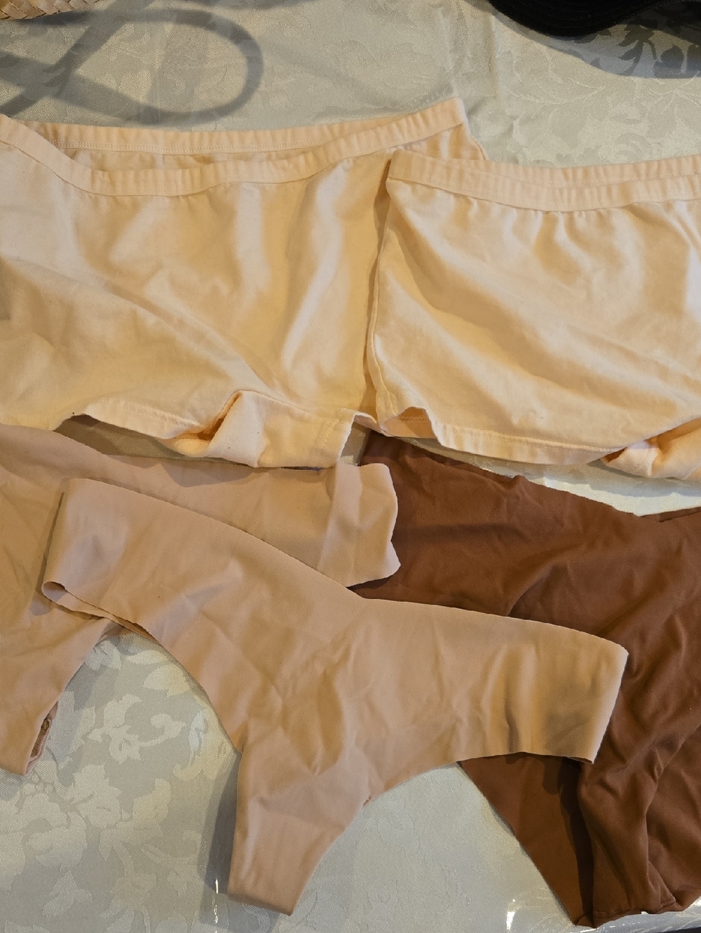 (5) Pairs Of Booty Shorts Underwear Seamless Stretch Bottoms - Neutral Mix